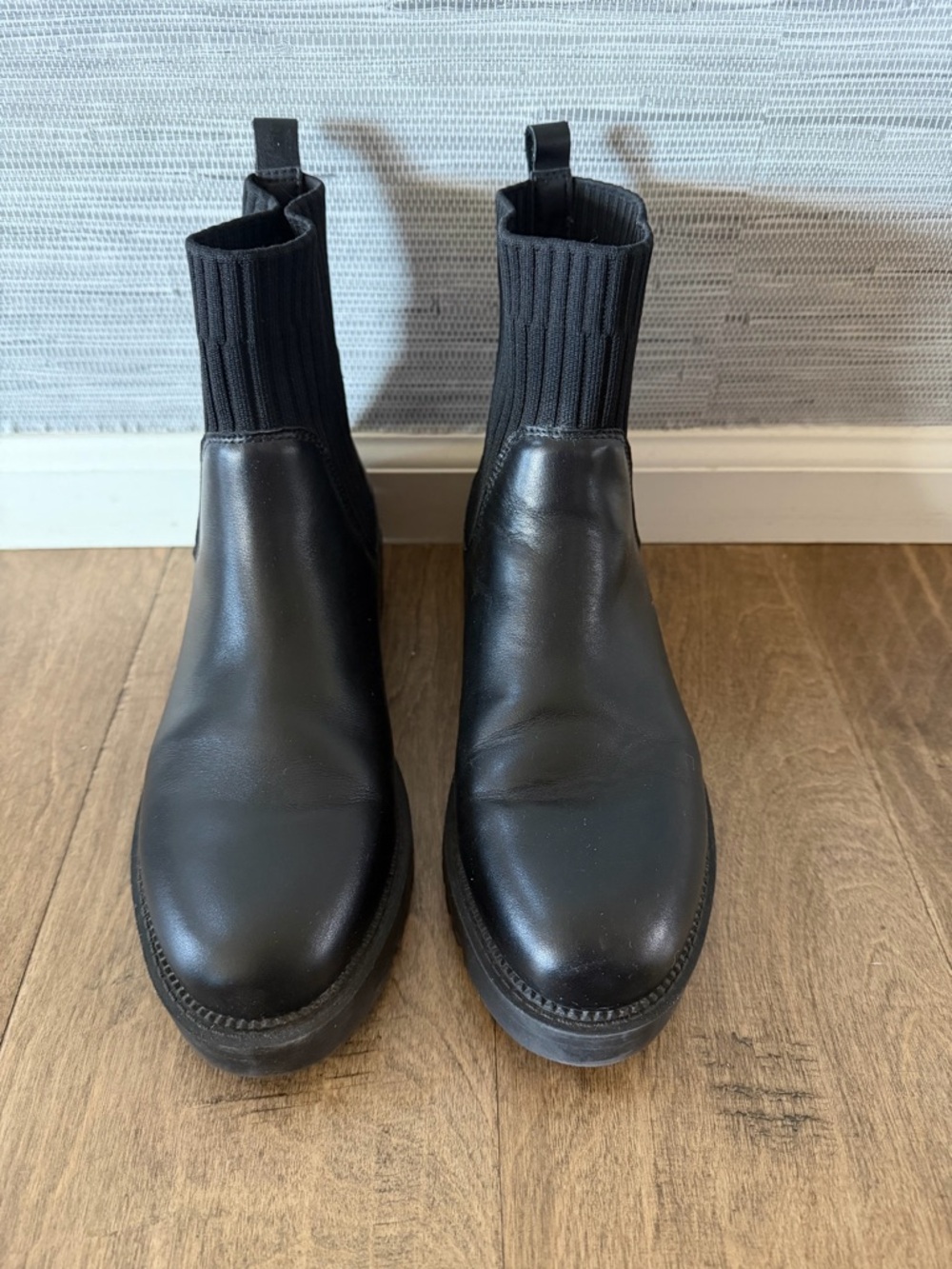 Blondo Hallie Waterproof Black Leather Ankle Boots, size 8.5 - Picture 3 of 10